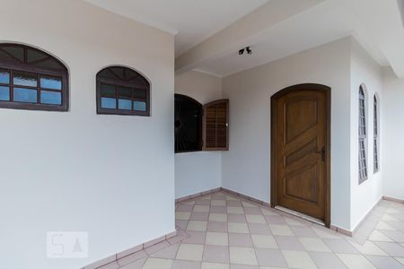 Casa à venda com 280m², 4 quartos e 2 vagasVaranda