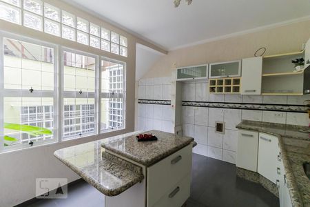 Casa à venda com 280m², 4 quartos e 2 vagasCozinha