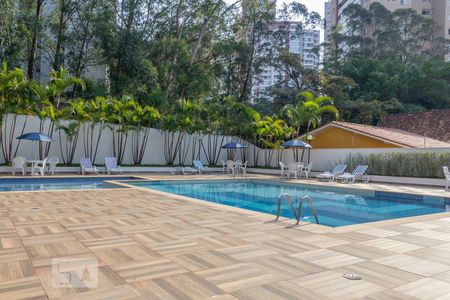 Apartamento para alugar com 69m², 2 quartos e 1 vagaPiscina