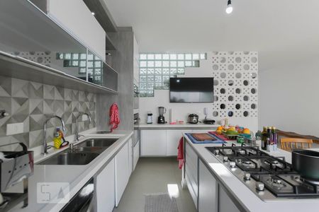 Cozinha de casa à venda com 3 quartos, 177m² em Vila Firmiano Pinto, São Paulo