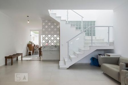 Sala de casa à venda com 3 quartos, 177m² em Vila Firmiano Pinto, São Paulo