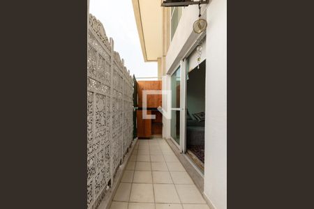 Apartamento à venda com 60m², 1 quarto e 1 vagaSacada