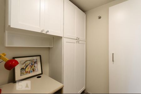 Apartamento para alugar com 78m², 2 quartos e 1 vaga Apartamento para alugar com 78m², 2 quartos e 1 vagaQuarto de Serviço