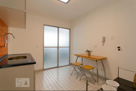 Apartamento para alugar com 78m², 2 quartos e 1 vaga Apartamento para alugar com 78m², 2 quartos e 1 vagaCozinha