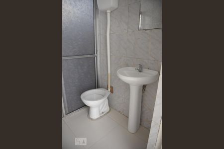 Banheiro de casa à venda com 3 quartos, 207m² em Guajuviras, Canoas
