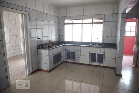 Cozinha de casa à venda com 3 quartos, 207m² em Guajuviras, Canoas