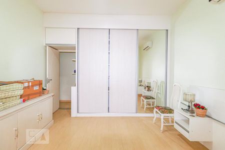 Casa à venda com 360m², 5 quartos e 5 vagasQuarto 3