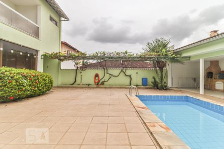 Casa à venda com 360m², 5 quartos e 5 vagasÁrea Externa