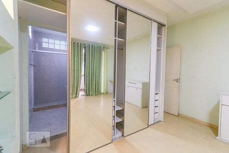 Casa à venda com 360m², 5 quartos e 5 vagasEntrada do Banheiro da Suíte 2