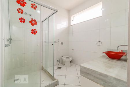 Casa à venda com 360m², 5 quartos e 5 vagasBanheiro da Suíte 1