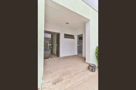 Casa à venda com 360m², 5 quartos e 5 vagasVaranda da Cozinha e Sala
