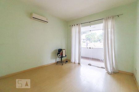 Casa à venda com 360m², 5 quartos e 5 vagasQuarto 1