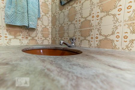 Apartamento à venda com 66m², 2 quartos e sem vagaBanheiro