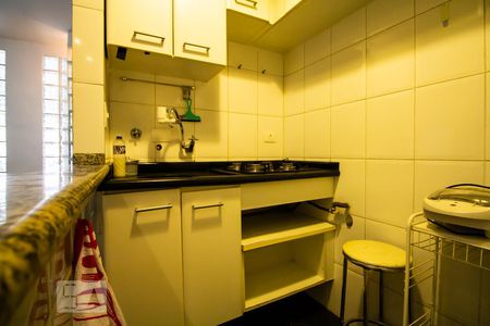 Cozinha de apartamento para alugar com 1 quarto, 35m² em Vila Buarque, São Paulo