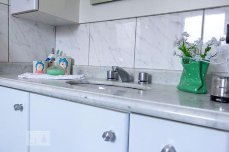 Apartamento à venda com 195m², 3 quartos e 2 vagasBanheiro da suíte