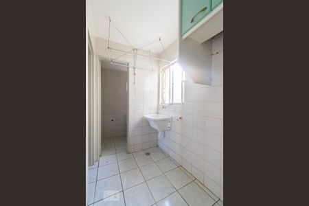 Apartamento à venda com 70m², 3 quartos e 1 vaga Apartamento à venda com 70m², 3 quartos e 1 vagaÁrea de Serviço