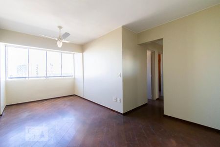 Sala de apartamento à venda com 3 quartos, 70m² em Guará Ii, Brasília