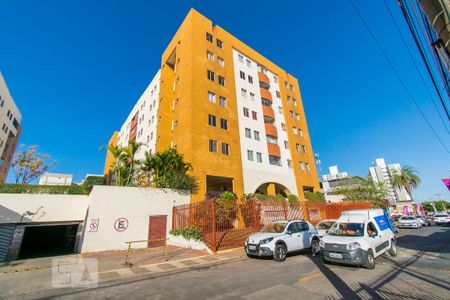 Apartamento à venda com 70m², 3 quartos e 1 vaga Apartamento à venda com 70m², 3 quartos e 1 vagaFachada