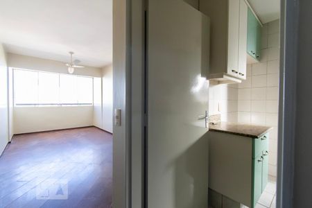 Sala e Cozinha de apartamento à venda com 3 quartos, 70m² em Guará Ii, Brasília