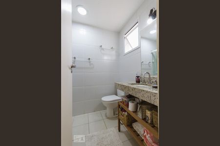 Casa de condomínio à venda com 117m², 4 quartos e 2 vagasBanheiro Quarto 4 - Suíte (2º andar)