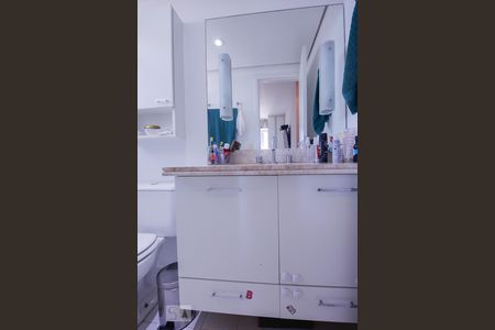 Apartamento à venda com 64m², 2 quartos e 1 vaga Apartamento à venda com 64m², 2 quartos e 1 vagaBanheiro Suíte