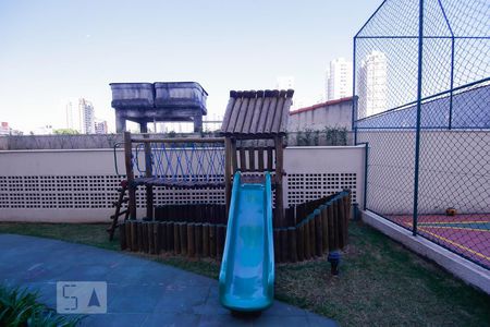 Apartamento à venda com 64m², 2 quartos e 1 vaga Apartamento à venda com 64m², 2 quartos e 1 vagaPlayground