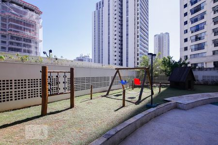 Apartamento à venda com 64m², 2 quartos e 1 vaga Apartamento à venda com 64m², 2 quartos e 1 vagaPlayground