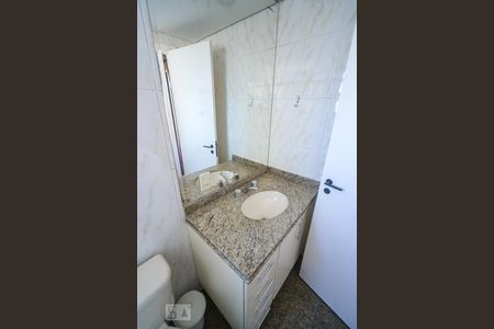 Apartamento à venda com 75m², 3 quartos e 2 vagas Apartamento à venda com 75m², 3 quartos e 2 vagasBanheiro
