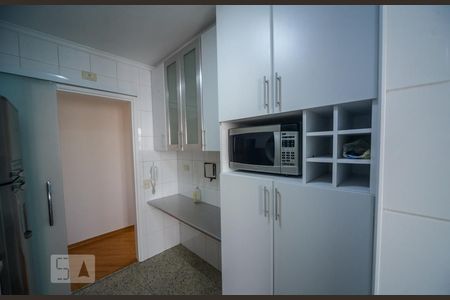 Apartamento à venda com 75m², 3 quartos e 2 vagas Apartamento à venda com 75m², 3 quartos e 2 vagasCozinha
