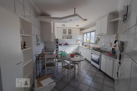 Casa à venda com 700m², 7 quartos e 7 vagasCozinha