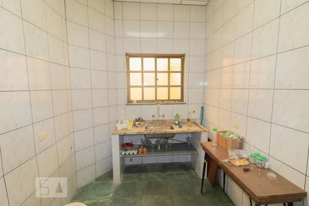 Casa à venda com 700m², 7 quartos e 7 vagasCozinha salão de festa