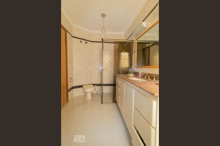 Casa à venda com 700m², 7 quartos e 7 vagasBanheiro