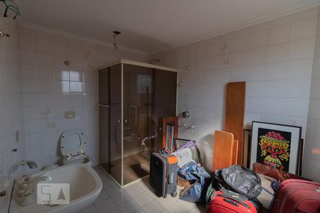 Casa à venda com 700m², 7 quartos e 7 vagasBanheiro da Suíte 4