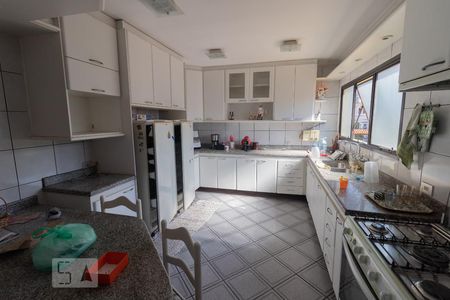 Casa à venda com 700m², 7 quartos e 7 vagasCozinha