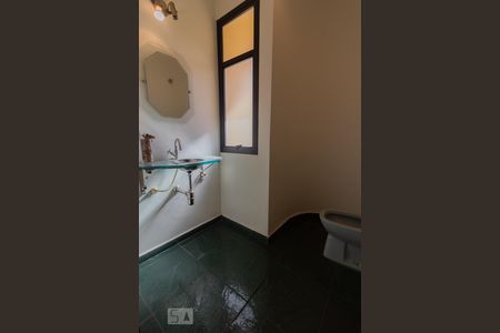 Casa à venda com 700m², 7 quartos e 7 vagasLavabo