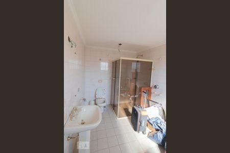 Casa à venda com 700m², 7 quartos e 7 vagasBanheiro da Suíte 4