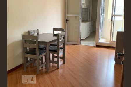 Sala de apartamento para alugar com 1 quarto, 46m² em Centro, Curitiba