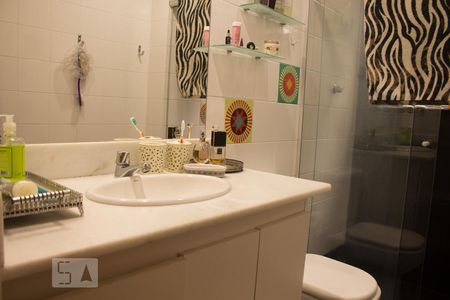 Apartamento à venda com 70m², 2 quartos e 1 vagaBanheiro Social