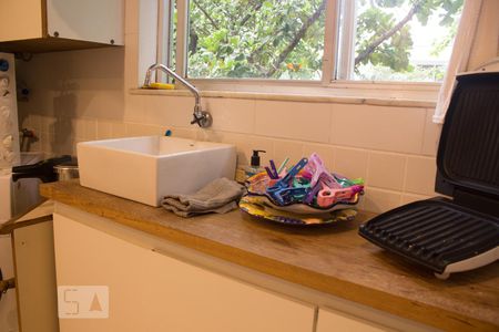 Apartamento à venda com 70m², 2 quartos e 1 vagaÁrea de Serviço