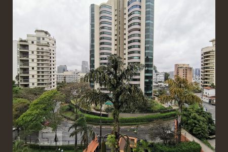 Vista de apartamento à venda com 2 quartos, 82m² em Real Parque, São Paulo