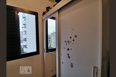 Apartamento à venda com 82m², 2 quartos e 2 vagas Apartamento à venda com 82m², 2 quartos e 2 vagasQuarto