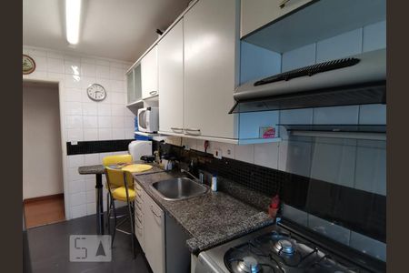 Cozinha de apartamento à venda com 2 quartos, 82m² em Real Parque, São Paulo