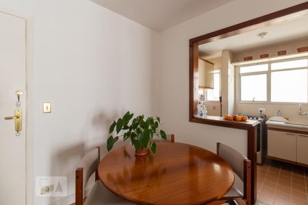 Apartamento para alugar com 45m², 1 quarto e 1 vagaSala