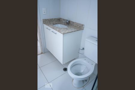 Banheiro de apartamento à venda com 2 quartos, 56m² em Sapopemba, São Paulo