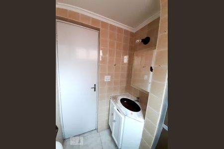 Banheiro de apartamento à venda com 2 quartos, 54m² em Demarchi, São Bernardo do Campo