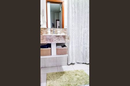 Banheiro de apartamento para alugar com 2 quartos, 78m² em Nova Gerty, São Caetano do Sul