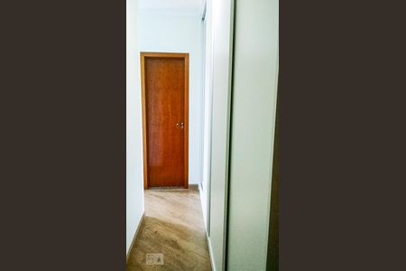 Corredor de apartamento para alugar com 2 quartos, 78m² em Nova Gerty, São Caetano do Sul