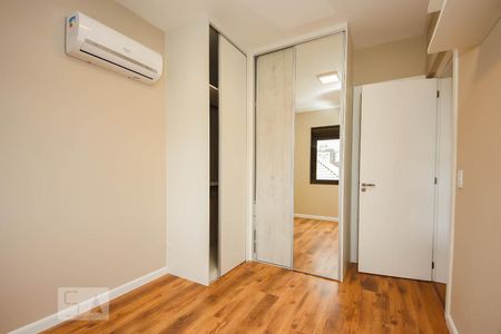 Quarto  de apartamento para alugar com 1 quarto, 48m² em Cristo Redentor, Porto Alegre