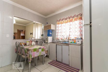 Casa à venda com 125m², 5 quartos e 2 vagasCozinha 2