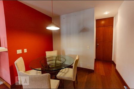 Sala de Jantar e Hall de entrada de apartamento à venda com 3 quartos, 107m² em Lagoa, Rio de Janeiro